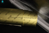 Papier d'emballage gravant en refief de papier d'aluminium avec la couleur d'argent d'or dans la norme 1500m une bobine
