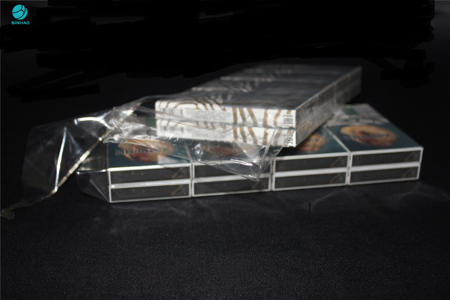 Film d'emballage de PVC de rétrécissement de 25 microns pour la boîte externe Wraper de cigarette nue