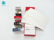 Les caisses de papier de boîte en carton de paquet de rectangle avec conçoivent le logo en fonction du client de relief