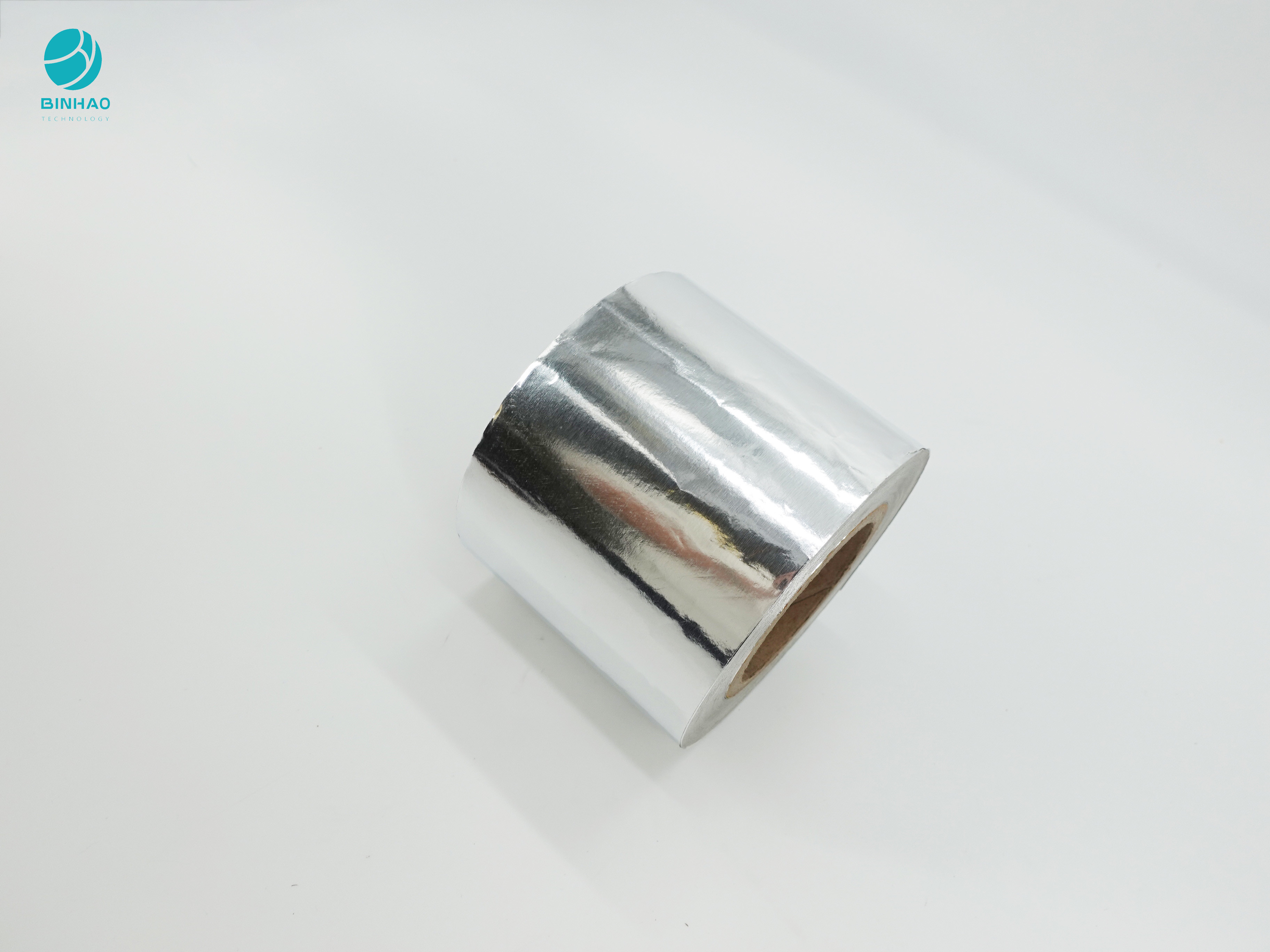 Papier d'emballage argenté de papier d'aluminium de catégorie comestible pour le paquet intérieur de cigarette