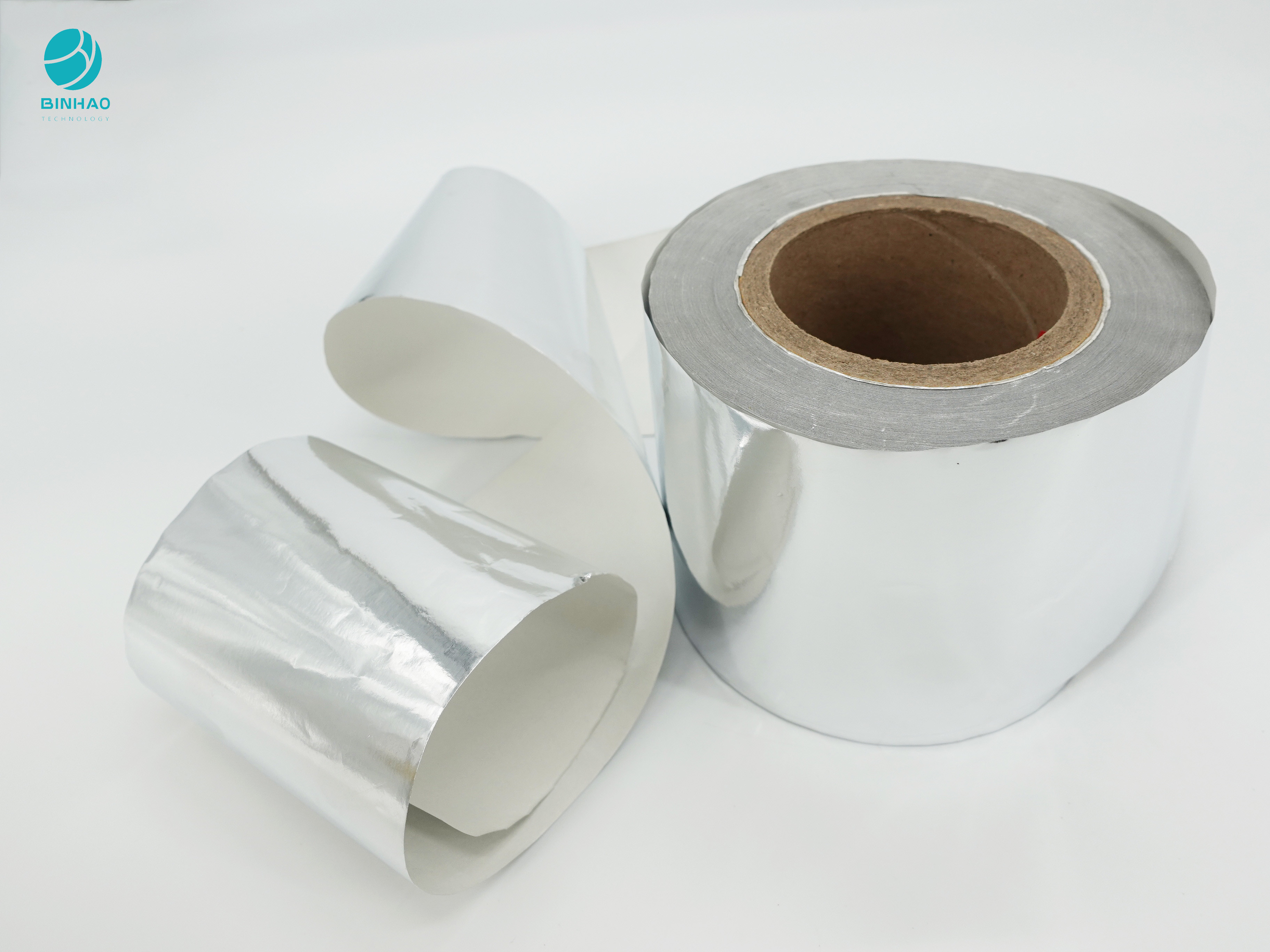Papier argenté brillant de papier aluminium d'OEM 83mm pour l'emballage intérieur de cigarette